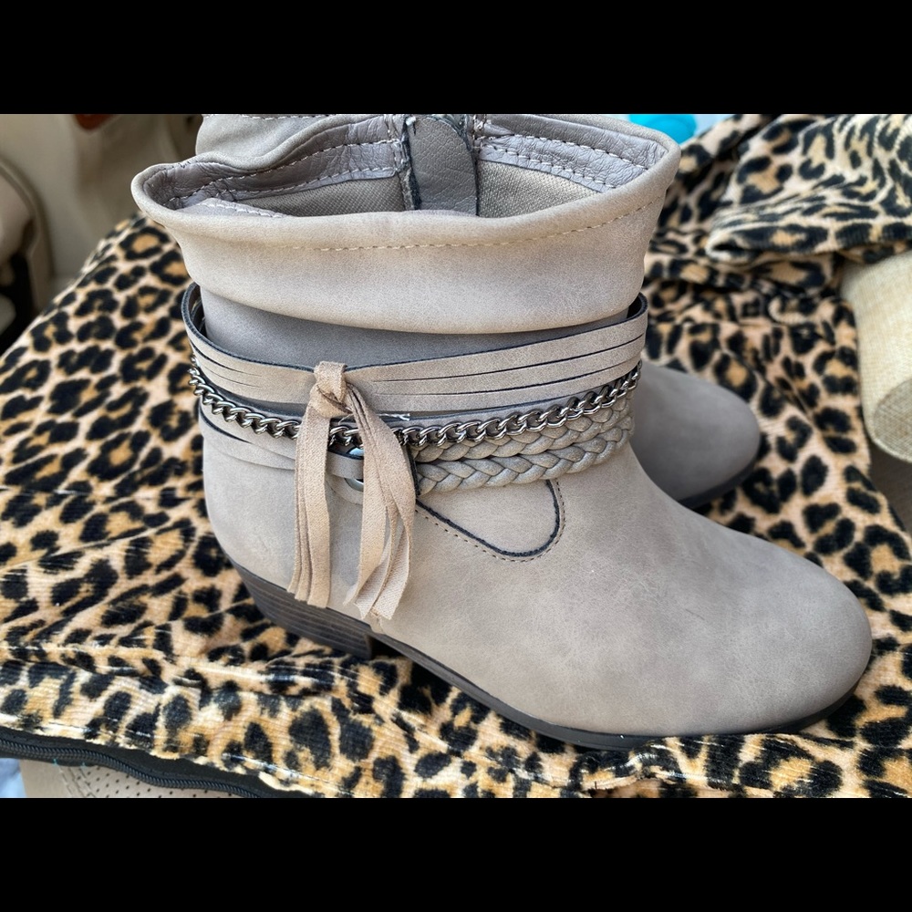 NWOT Toddler Girl Slouch Boots sz 11